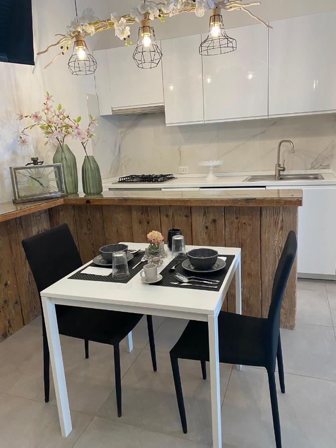 Bed and Breakfast Dimora Giusti Лечче Екстер'єр фото